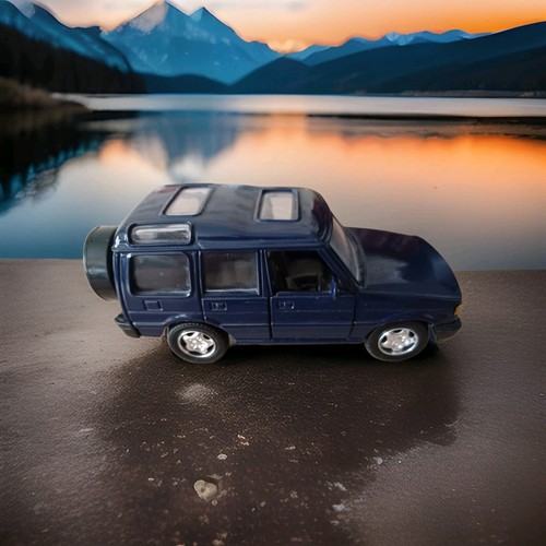Vintage land rover new ray - -,