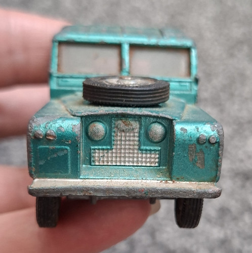 Corgi toys land rover - corgi,