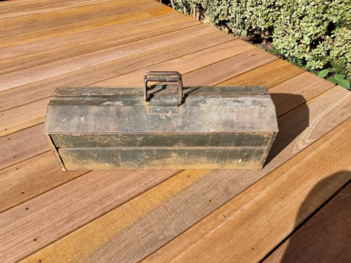 Vintage rusty military land - rusty, /