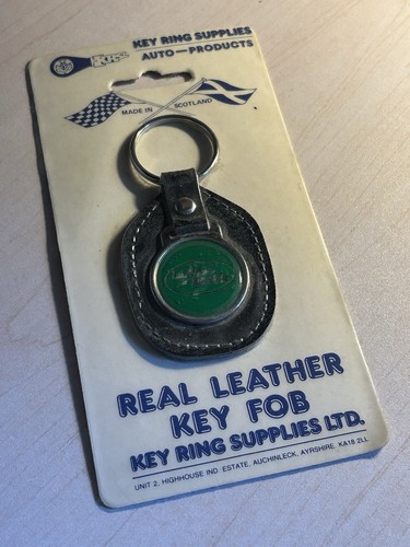 Vintage land rover keyring - vintage,