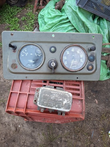 Old vintage land rover - old,
