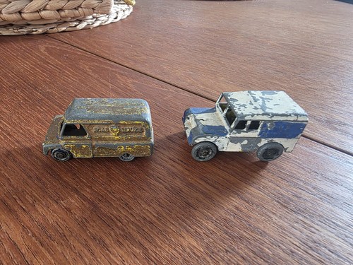 Vintage road service die - aa,